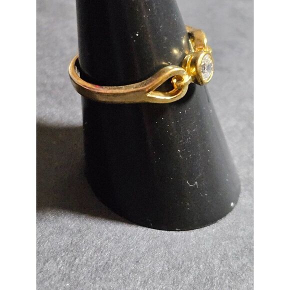*Sale* Gold tone rhinestone ring - Picture 8 of 10